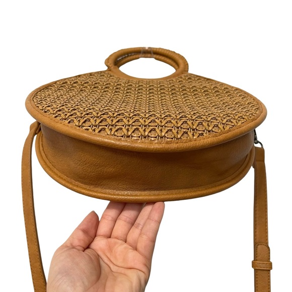 Round Woven Satchel - Picture 2 of 10